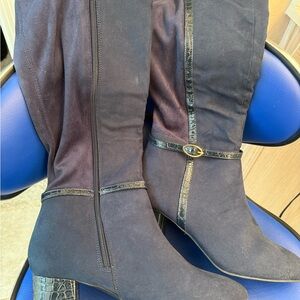 Elegant Navy Blue Suede Knee-High Women's Boots Sz 10 New